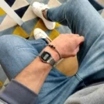 Casio A159W-N1D گالری تصویر 1 با قاب مربعی رزین کروم و بند استیل نقره‌ای