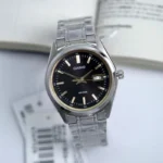 Casio MTP-B180D-1A2VDF قاب استیل ضد زنگ نقره‌ای و صفحه مشکی - نمای نزدیک