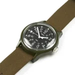 Timex TW2R37500 گرافیک محصول، نشانگر برند و طراحی اسپرت