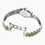 نمای پشت ساعت مچی ژاک د منوا NRO.08 با قاب طلایی و بند استیل و رفرنس r-NRO.08