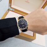 سیتیزن BH5002-02E5 ساعت مچی با قاب طلایی، صفحه مشکی و بند چرمی