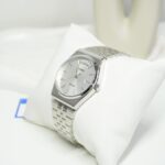 Casio MTP-B146D-7AVDF – نمایش جزئی از بدنه استیل و بند فلزی