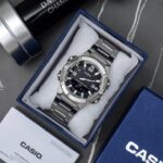 کاسیو AMW-870D-1AVDF گالری 4: شیشه معدنی، قفل کلیپسی ساده