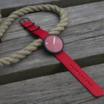 پیکتو PR44028-R024 گالری تصویر 1 با بند پارچهای قرمز و قاب سرمهای