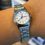Casio LTP-V006D-7BUDF ساعت زنانه با قاب استیل نقره‌ای و صفحه سفید - گالری سوم