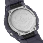 Casio GBA-950-2ADR نمای پشت ساعت با قاب گرد و بند رابر