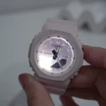 ساعت مچی زنانه کاسیو GMA-P2100PC-4A با نور روشن و طراحی رنگی صفحه