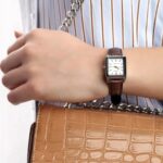 ساعت کاسیو LTP-V007L-9EUDF مدل 5 با بند قهوهای و قاب نقرهای