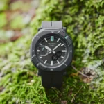 کاسیو PRJ-B001-1DR گالری 3 نمایشگر مشکی و شیشه معدنی