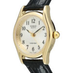 Casio LTP-1094Q-7B2RDF زنانه با بند چرم مشکی، قاب طلایی و صفحه نقرهای – تصویر 2