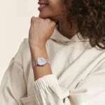 Casio LA-20WHS-4ADF گالری تصویر 02 - بند رزین شفاف و طراحی ساده